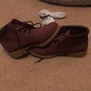 Size 9 Atmosphere Maroon boots